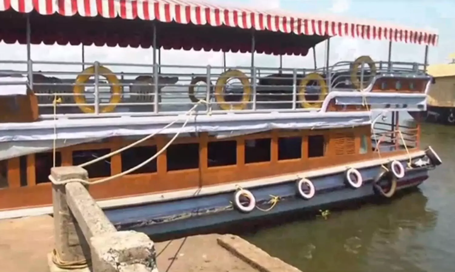 alappy boat taken to custody