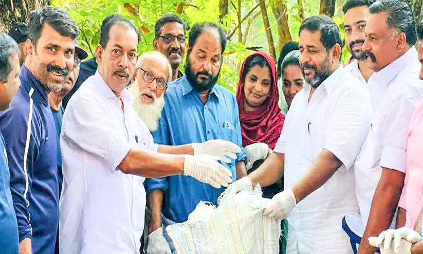 വൃത്തിയായി മൂവാറ്റുപുഴ