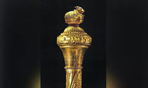 ചെങ്കോലിനുണ്ട്​, കഥപറയാൻ