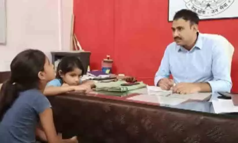 Two minor girls in MPs Gwalior ask cops to arrest their dad