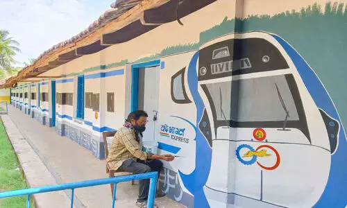 അക്ഷരമുറ്റം കീഴടക്കാം, ‘വന്ദേഭാരതി’ൽ കയറി