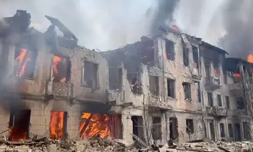 യു​ക്രെ​യ്ൻ ആശുപത്രിയിൽ റ​ഷ്യ​ൻ മി​സൈ​ൽ ആക്രമണം