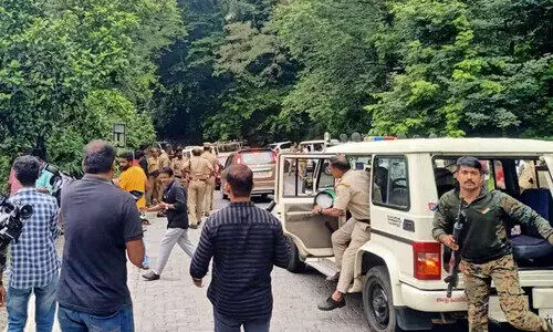 കൃത്യമായ ആസൂത്രണം; മൃതദേഹമടങ്ങിയ ബാഗുകൾ കൊക്കയിൽനിന്നെടുക്കാൻ പെടാപ്പാട്