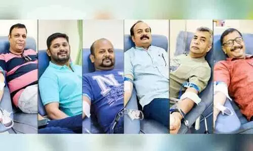 പാ​ല​ക്കാ​ട് ഫ്ര​ണ്ട്സ് കൂ​ട്ടാ​യ്മ ര​ക്ത​ദാ​ന ക്യാ​മ്പ്