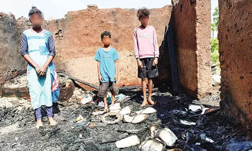 പറത്തോട് ആദിവാസി കോളനിയിലെ തീപിടിത്തം: കിടപ്പാടമില്ലാതായത് ആറ് കുടുംബങ്ങൾക്ക്