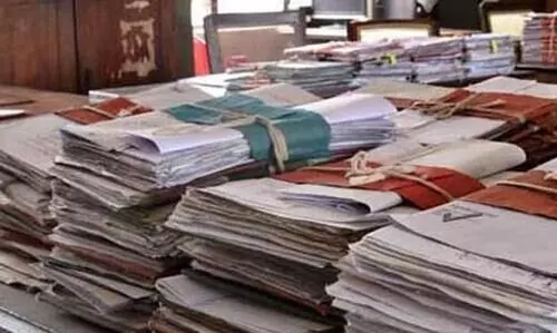 മിന്നൽ പരിശോധന; ചില വില്ലേജ് ഓഫിസുകളില്‍ ക്രമക്കേട്