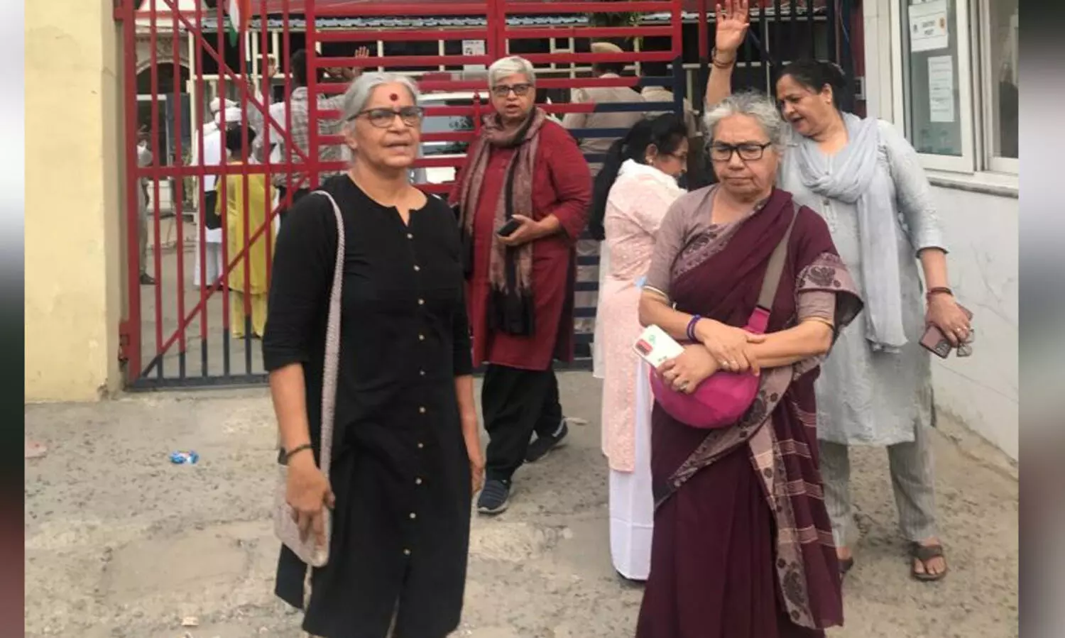 ‘പിടികൂടാൻ വളഞ്ഞത് പുരുഷ പൊലീസുകാർ; പറ്റില്ലെന്ന് പറഞ്ഞപ്പോൾ വനിതാ പൊലീസുമായെത്തി’