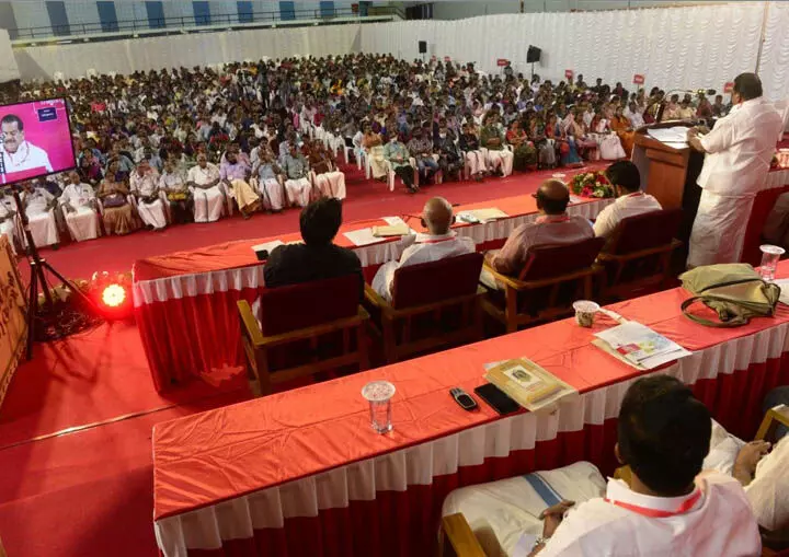കേന്ദ്രസർക്കാരിന്റെ ജനവിരുദ്ധ നയങ്ങൾക്കെതിരെ തൊഴിലെടുക്കുന്നവരുടെ ഐക്യം ശക്തിപ്പെടണമെന്ന് ഇ.പി കേന്ദ്രസർക്കാരിന്റെ ജനവിരുദ്ധ നയങ്ങൾക്കെതിരെ തൊഴിലെടുക്കുന്നവരുടെ ഐക്യം ശക്തിപ്പെടണമെന്ന് ഇ.പി