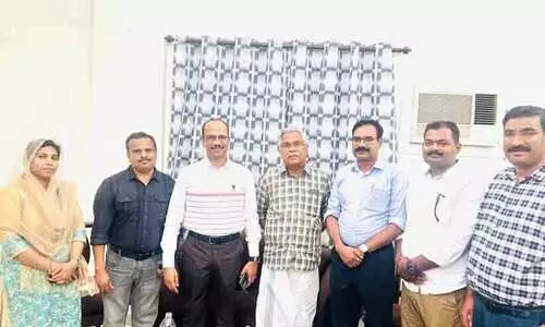 മ​ല​പ്പു​റം ജി​ല്ല പ്ര​വാ​സി അ​സോ​സി​യേ​ഷ​ൻ എം.​പി​യെ സ​ന്ദ​ർ​ശി​ച്ചു