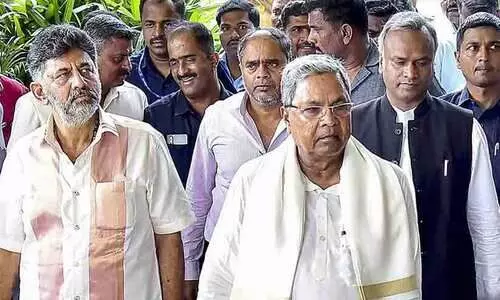 കർണാടക മന്ത്രിസഭ വികസനം: നേതാക്കളിൽ അതൃപ്തി പുകയുന്നു കർണാടക മന്ത്രിസഭ വികസനം: നേതാക്കളിൽ അതൃപ്തി പുകയുന്നു