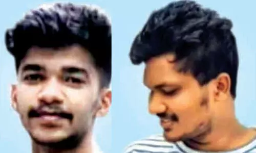 ബംഗളൂരു- മൈസൂരു എക്സ്പ്രസ് വേയിൽ ബൈക്കപകടം; രണ്ടു മലയാളികൾ മരിച്ചു