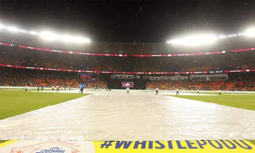 മഴ വില്ലനായി; ഐ.പി.എൽ ഫൈനൽ തിങ്കളാഴ്ച്ചത്തേക്ക് മാറ്റി