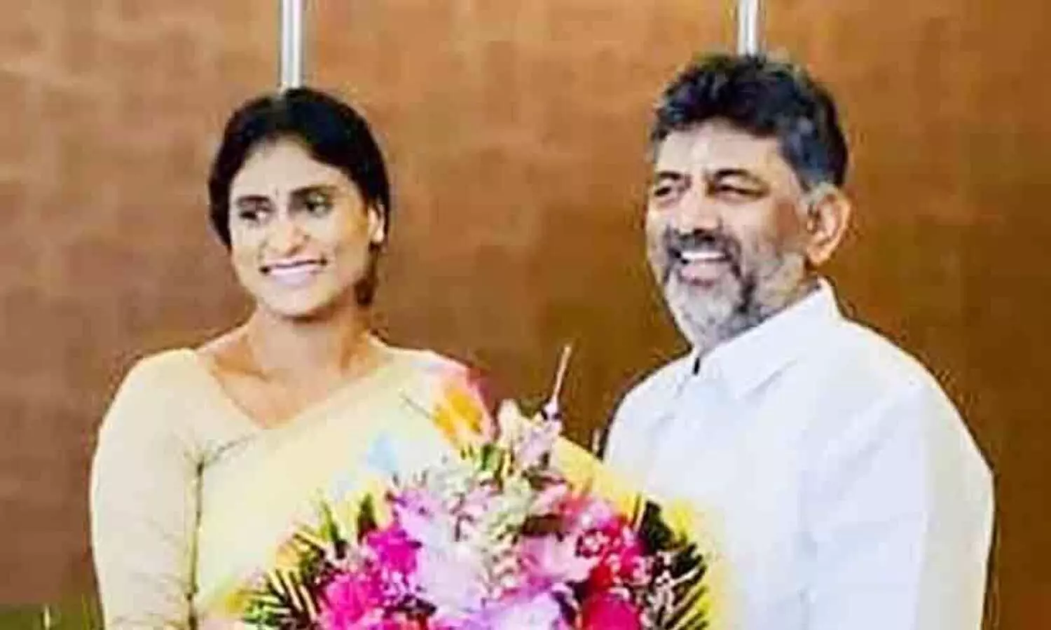 YS Sharmila meets DK Shivakumar