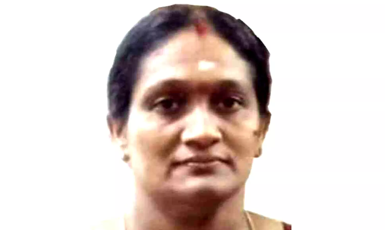 ഭർത്താവിനൊപ്പം വിവാഹത്തിന് പോയി വരുന്നതിനിടെ ബൈക്കിൽ ലോറിയിടിച്ച് ഭാര്യ മരിച്ചു