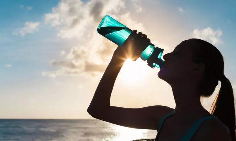 നി​ര്‍ജ​ലീ​ക​ര​ണം ത​ട​യാ​ന്‍ മു​ന്‍ക​രു​ത​ലെ​ടു​ക്ക​ണം