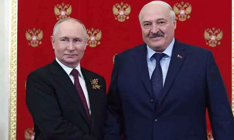Alexander Lukashenko with Vladimir Putin