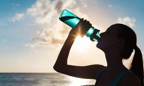 നി​ര്‍ജ​ലീ​ക​ര​ണം ത​ട​യാ​ന്‍ മു​ന്‍ക​രു​ത​ലെ​ടു​ക്ക​ണം