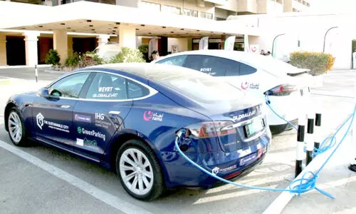 ഇലക്ട്രിക് ചാർജിങ് സ്റ്റേഷനുകൾ സ്ഥാപിക്കൽ; വൈദ്യുതി വിതരണ കമ്പനിയുടെ അംഗീകാരം നേടണം