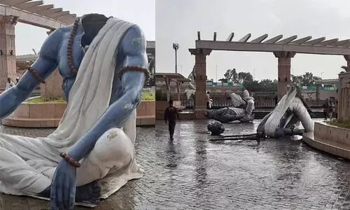 850 കോടിയുടെ മഹാകാൽ ഇടനാഴിയിൽ ആറ് പ്രതിമകൾ കാറ്റിൽ തകർന്നു; ഏഴുമാസം മുമ്പ് മോദി ഉദ്ഘാടനം ചെയ്ത പാതയിലാണ് നാശനഷ്ടം