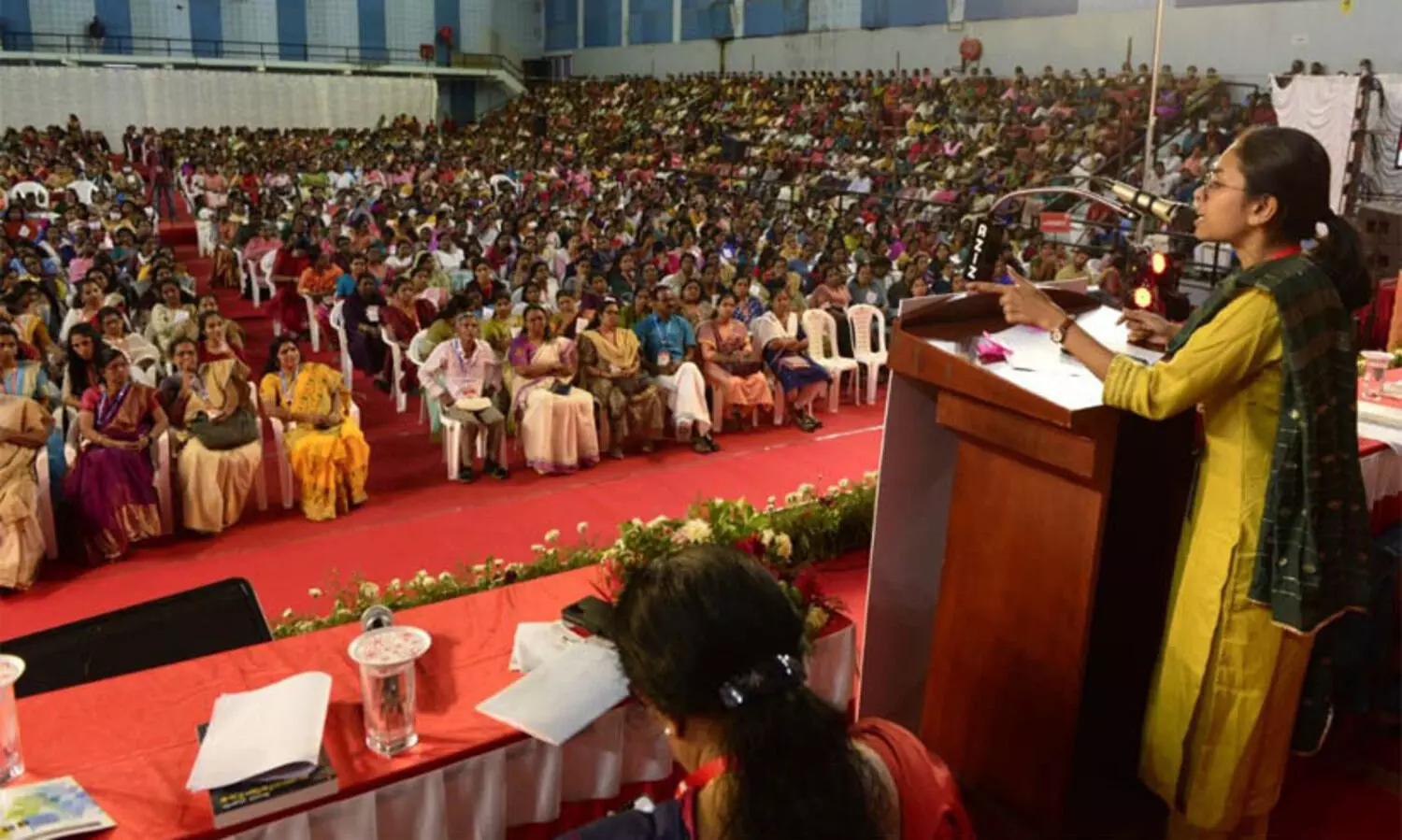 കേരളം സ്ത്രീ മുന്നേറ്റത്തിന് മാതൃകയാണെന്ന് ഐഷി ഘോഷ്