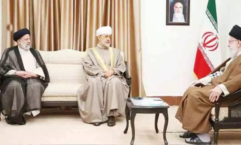 ബന്ധങ്ങൾ ഊട്ടിയുറപ്പിച്ച് സുൽത്താൻ തിരിച്ചെത്തി ബന്ധങ്ങൾ ഊട്ടിയുറപ്പിച്ച് സുൽത്താൻ തിരിച്ചെത്തി