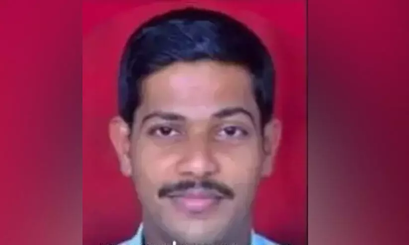 A college teacher and a student drowned in the lake