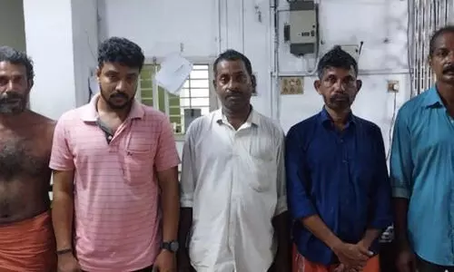 ​കൊമ്മേരിയിൽ യുവാവ് കൊല്ലപ്പെട്ടത് വാരിയെല്ലുകളും തുടയെല്ലും തകർന്ന്; അയൽവാസികളടക്കം അ‌ഞ്ചു പേർ അറസ്റ്റിൽ