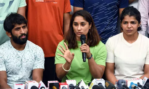 Wrestlers hunger strike