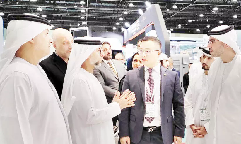 ഇ.​വി വാ​ഹ​ന​ങ്ങ​ള്‍ക്ക് രാ​ജ്യ​വ്യാ​പ​ക ചാ​ര്‍ജി​ങ് സ്റ്റേ​ഷ​ന്‍ ശൃം​ഖ​ല; പു​തി​യ നി​യ​മ​നി​ര്‍മാ​ണം ഉ​ട​ൻ