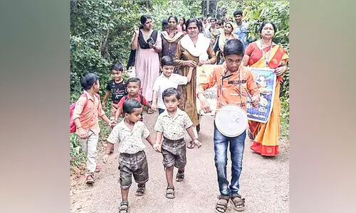 അംഗൻവാടികളിൽ ‘ചിരിക്കിലുക്കം’   പ്രവേശനോത്സവം വർണാഭമായി
