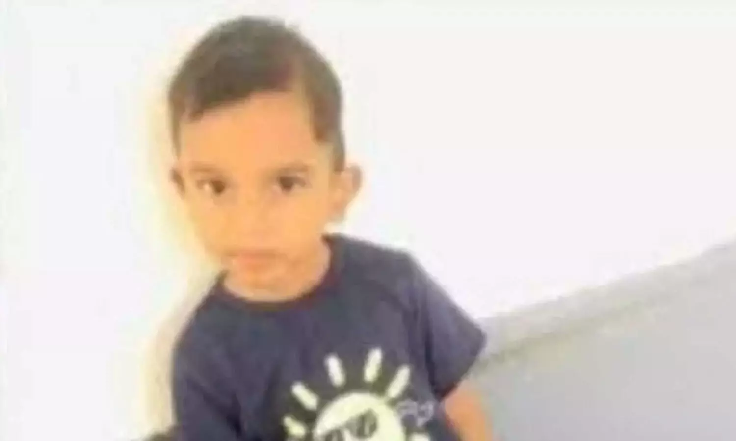 നിർമാണത്തിലുള്ള സെപ്റ്റിക് ടാങ്കില്‍ വീണ് മൂന്ന് വയസ്സുകാരന്‍ മരിച്ചു