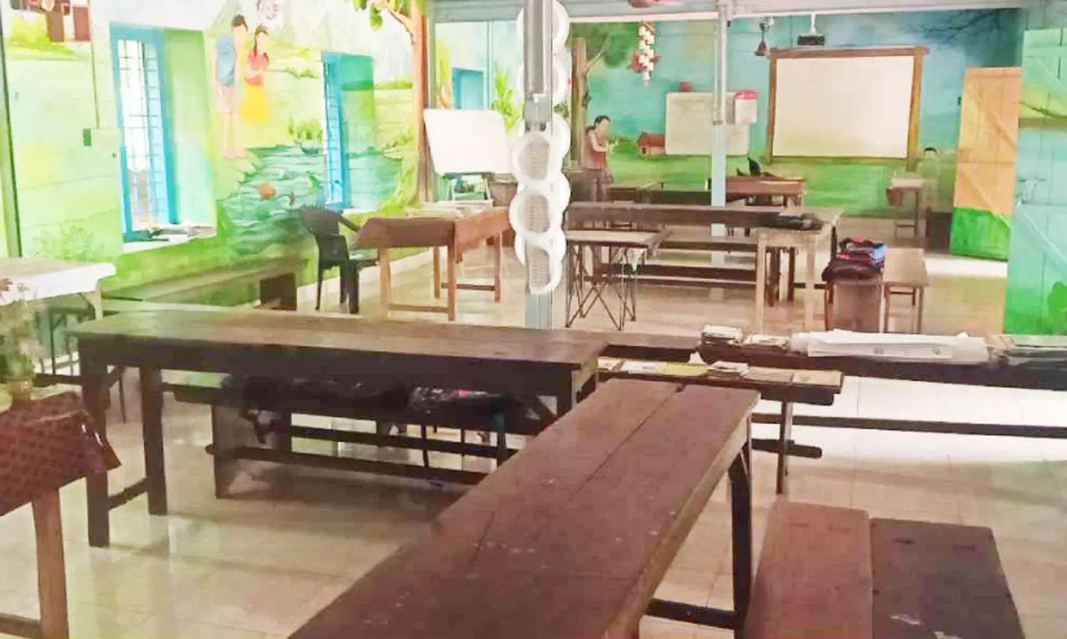 ഒന്നാം ക്ലാസിൽ ആരുമെത്താതെ ചോക്കാട് ജി.എൽ.പി സ്കൂൾ