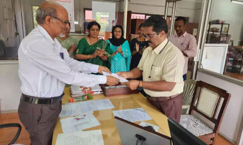 ഒറ്റദിവസം മാത്രം തഹസിൽദാറായി റാഷ് മോൻ ഒറ്റദിവസം മാത്രം തഹസിൽദാറായി റാഷ് മോൻ