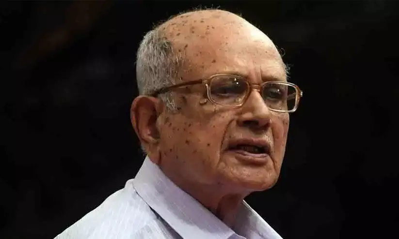 ബം​ഗാ​ൾ ഉ​ൾ​ക്ക​ട​ലി​ന്​ മേ​ലെ ത​ക​രാ​റി​ലാ​യ വി​മാ​ന​ത്തി​ൽ -ബി.​ആ​ർ.​പി. ഭാ​സ്​​ക​ർ അനുഭവം പങ്കുവെക്കുന്നു