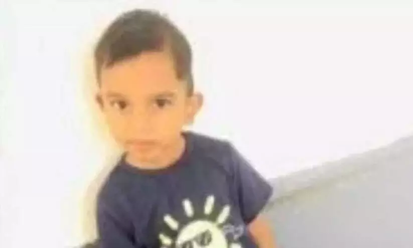 നിർമാണത്തിലുള്ള സെപ്റ്റിക് ടാങ്കില്‍ വീണ് മൂന്ന് വയസ്സുകാരന്‍ മരിച്ചു