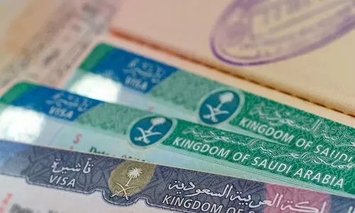 വി​സ പ​തി​ക്കാ​നു​ള്ള പാ​സ്പോ​ർ​ട്ടു​ക​ൾ  ജൂ​ൺ അ​ഞ്ച് മു​ത​ൽ സ്വീ​ക​രി​ക്കും