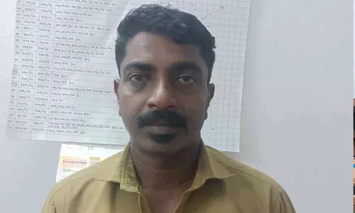 ക്ഷേത്ര ദർശനത്തിന് പോയ സ്കൂട്ടർ യാത്രികയുടെ മാല ബൈക്കിലെത്തി പൊട്ടിച്ച യുവാവ് പിടിയിൽ