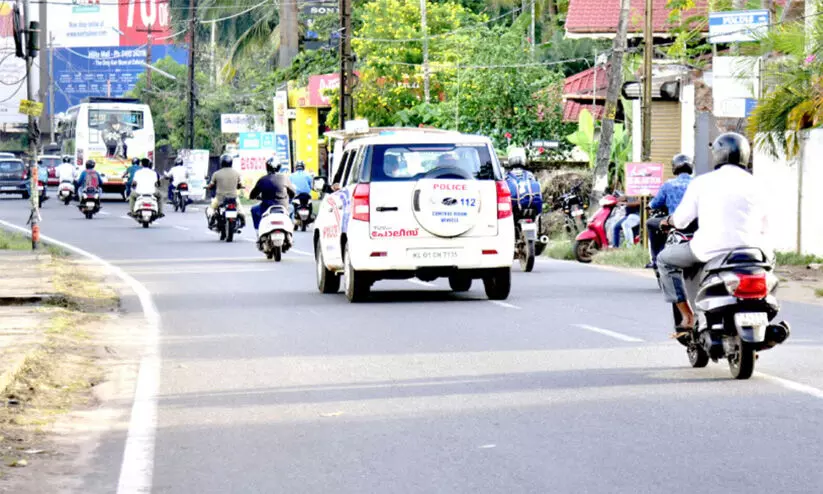 എങ്ങുമെത്താ​തെ മാനാഞ്ചിറ-വെള്ളിമാടുകുന്ന് റോഡ് നവീകരണം