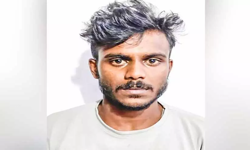 കാ​പ്പ ചു​മ​ത്തി ക​രു​ത​ല്‍ ത​ട​ങ്ക​ലി​ല​ട​ച്ചു