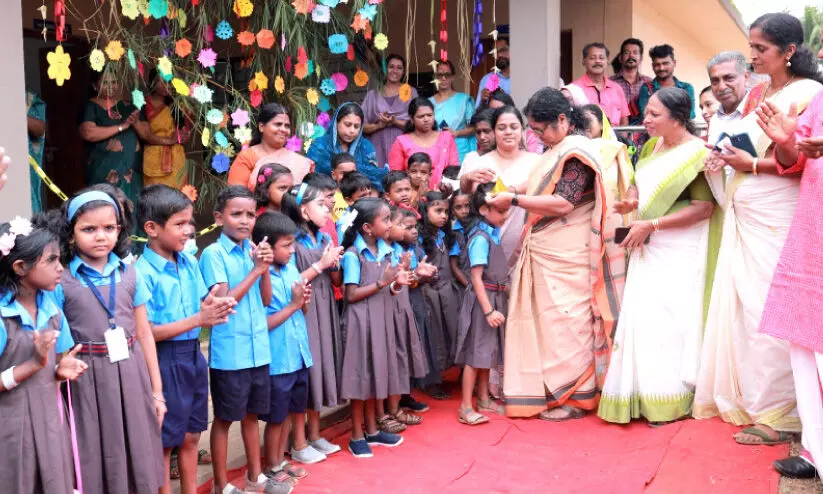 ഒന്നാംദിനം ഒന്നാന്തരം ഒന്നാംദിനം ഒന്നാന്തരം