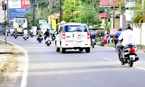 എങ്ങുമെത്താ​തെ മാനാഞ്ചിറ-വെള്ളിമാടുകുന്ന് റോഡ് നവീകരണം