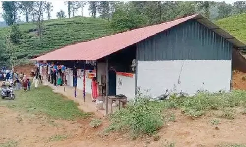 സ്വന്തം സ്കൂൾ കെട്ടിടത്തിൽ പുത്തുമലയിലെ കുട്ടികൾ സ്വന്തം സ്കൂൾ കെട്ടിടത്തിൽ പുത്തുമലയിലെ കുട്ടികൾ