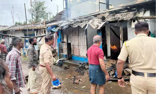 മലക്കപ്പാറയിൽ കടയിൽ തീപിടിത്തം; എട്ട് ലക്ഷം രൂപയുടെ നഷ്ടം