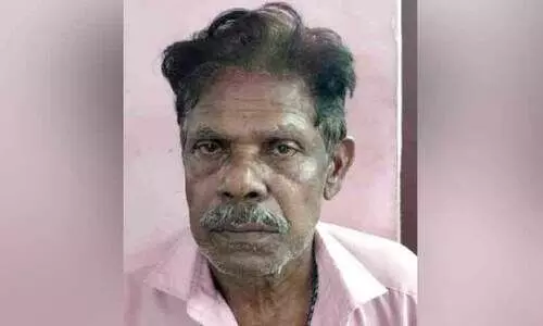 അഞ്ച് വയസ്സുകാരിയെ പീഡിപ്പിച്ച വയോധികൻ പിടിയിൽ അഞ്ച് വയസ്സുകാരിയെ പീഡിപ്പിച്ച വയോധികൻ പിടിയിൽ