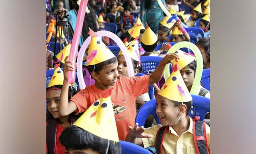 സ്കൂ​ളു​ക​ളി​ൽ ഫ​സ്റ്റ്​ ബെ​ൽ