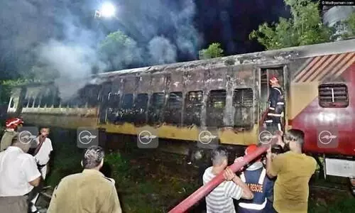 ‘ട്രെയിൻ കത്തിച്ച പ്രസൂൺ ജിത്ത് കണ്ണൂരിലെത്തിയത് മൂന്ന് ദിവസം മുമ്പ്, ജോലിയില്ലാതെ നടന്നതിനാൽ മാനസിക സമ്മർദമുണ്ടായി’ -ഐ.ജി നീരജ് കുമാർ