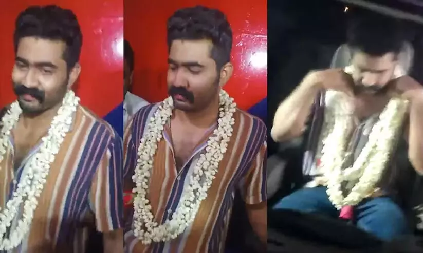 കെ.എസ്.ആർ.ടി.സി ബസിലെ നഗ്​നത പ്രദർശനം: പ്രതിക്ക്​ ജാമ്യം, മുല്ലപ്പൂമാലയിട്ട് സ്വീകരണം