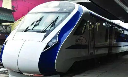 വന്ദേഭാരത് ട്രെയിന്‍ തട്ടി യുവാവ് മരിച്ചു