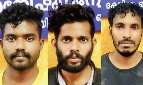 റെയിൽവേ സ്റ്റേഷനിൽനിന്ന് 13.8 കിലോ കഞ്ചാവ് പിടികൂടി; മൂന്നുപേർ അറസ്റ്റിൽ
