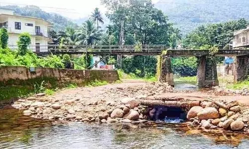 ഏന്തയാർ ഈസ്റ്റ് പാലം തകർന്നിട്ട് മൂന്നുവർഷം എന്ന്​ വരും പുതിയ പാലം ?